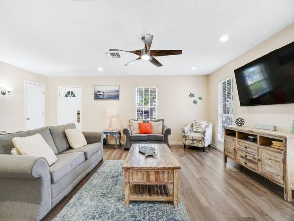 Charming Home with 3 Bedrooms in Panama City Beach