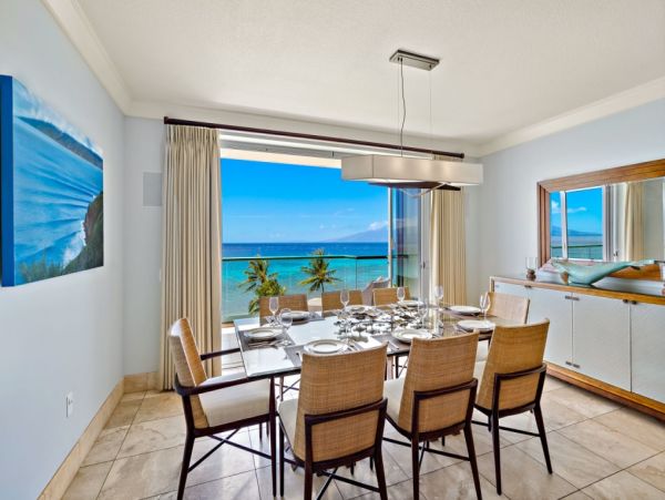 Oceanfront Eight Bedroom Vacation Rental in Kaanapali