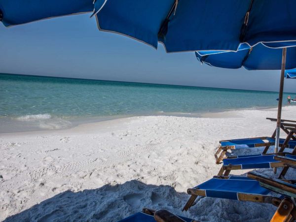 Steps to Beach Destin Vacation Condo Three Bedroom