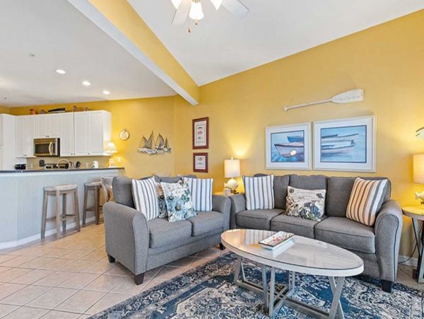 Steps to Beach Destin Vacation Condo Three Bedroom