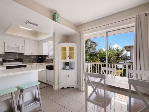 Bradenton Beach Bayside Four Bedroom Vacation Rental
