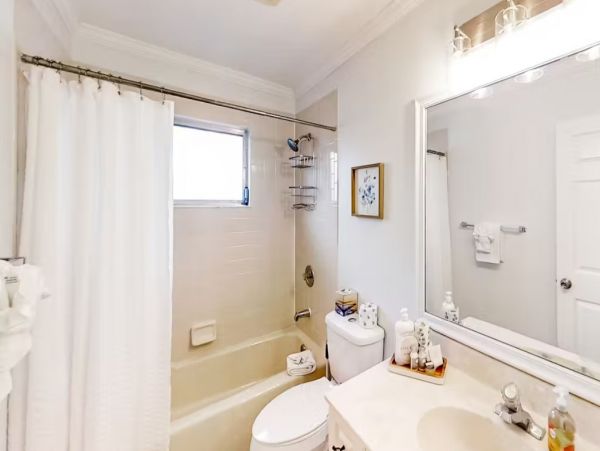 Canal Front Three Bedroom Vacation Rental in Bonita Springs