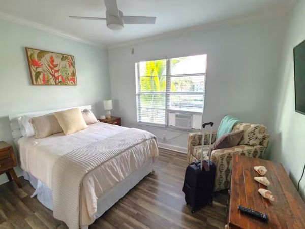 Canal Front Three Bedroom Vacation Rental in Bonita Springs