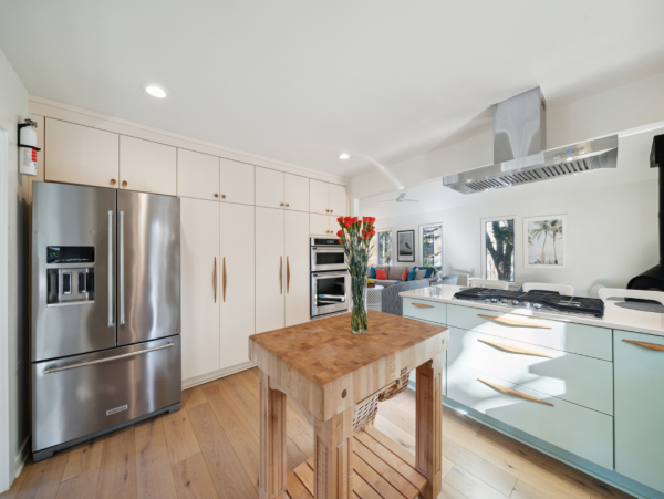 Modern 4 Bedroom Vacation Home in Isle of Palms
