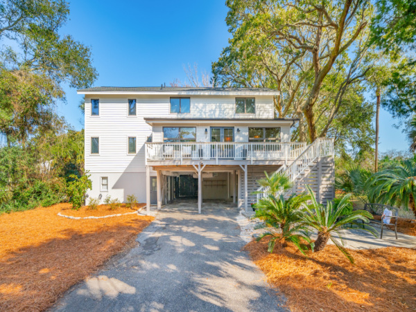 Modern 4 Bedroom Vacation Home in Isle of Palms