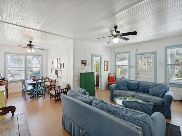 Luxury Four Bedroom Vacation Rental in Folly Beach