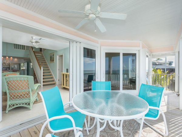 Lovely Gulf-Front Vacation Rental in Placida