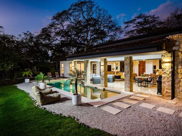 Tamarindo Hidden Gem Four Bedroom Vacation Home