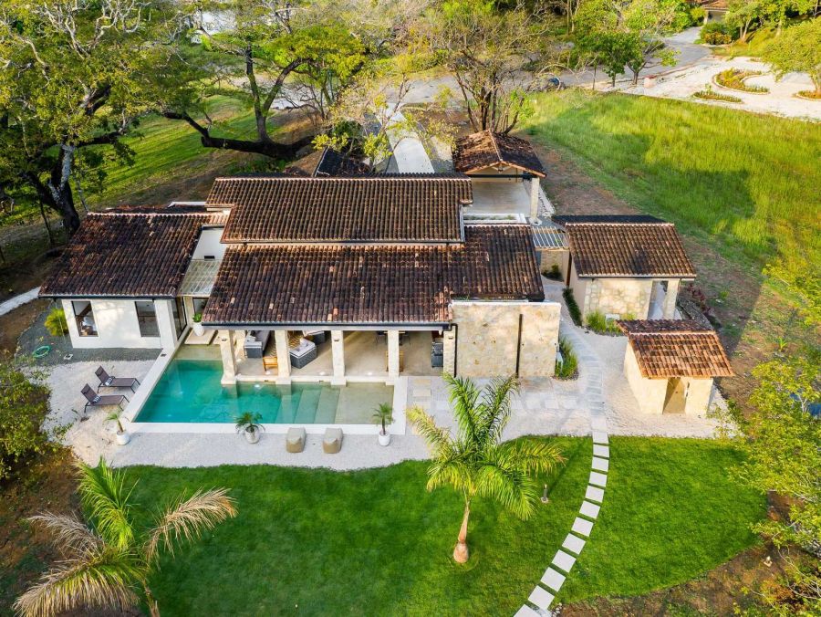 Tamarindo Hidden Gem Four Bedroom Vacation Home