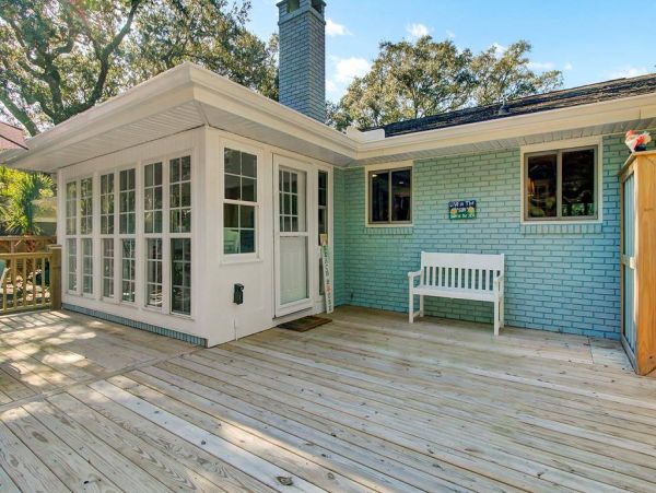 Lovely Isle of Palms 4 Bedroom Pool Home