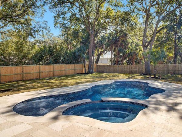Lovely Isle of Palms 4 Bedroom Pool Home