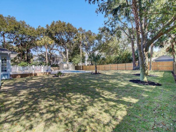 Lovely Isle of Palms 4 Bedroom Pool Home