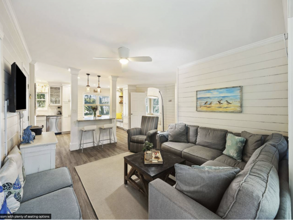 Isle of Palms Luxury Accommodation Resort Amenities Pool/Tennis