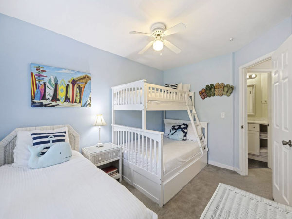 Isle of Palms Luxury Accommodation Resort Amenities Pool/Tennis