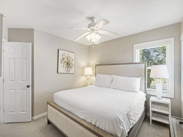 Isle of Palms Luxury Accommodation Resort Amenities Pool/Tennis