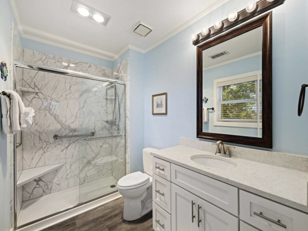 Isle of Palms Luxury Accommodation Resort Amenities Pool/Tennis