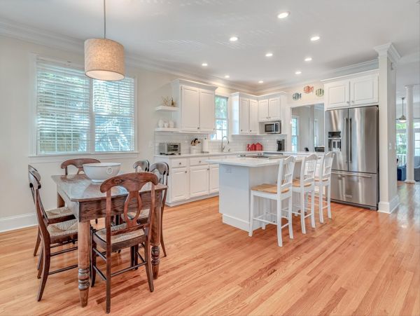 Beach Getaway with 3 Bedrooms in Isle of Palms