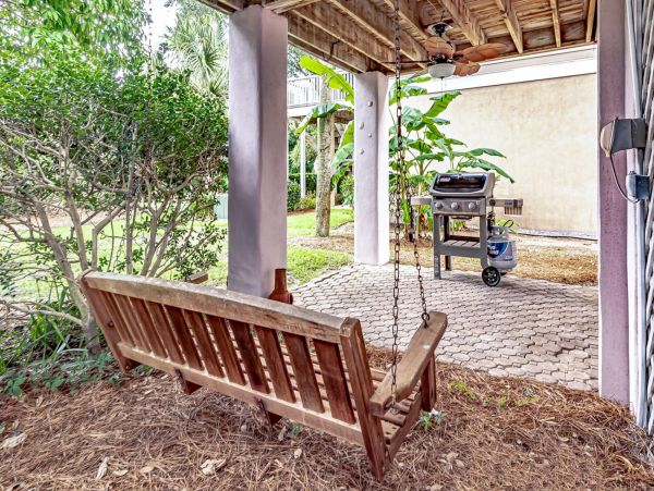 Beach Getaway with 3 Bedrooms in Isle of Palms