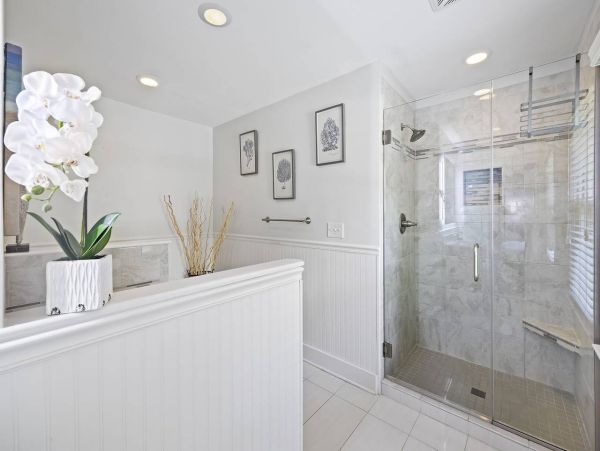 A Perfect Beach Retreat 4 Bedroom Home Centrally Located in  Isle of Palms