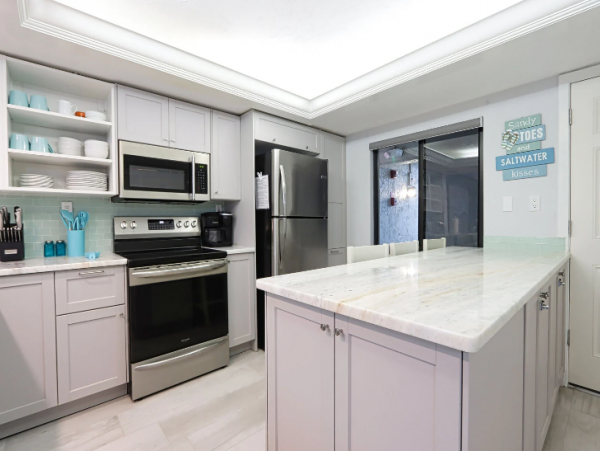 Sanibel Island Vacation Condo 2 Bedrooms Pool & Tennis Court