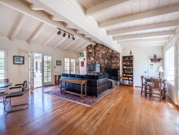 Charming Coastal Retreat: La Jolla Vacation Rental 4 Bedroom