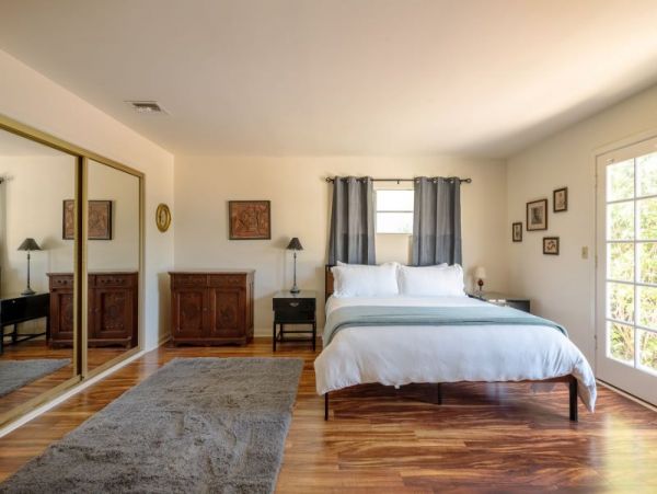 Charming Coastal Retreat: La Jolla Vacation Rental 4 Bedroom
