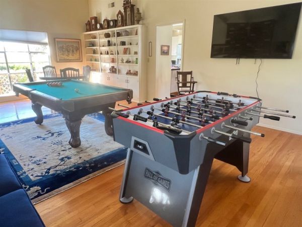 Charming Coastal Retreat: La Jolla Vacation Rental 4 Bedroom