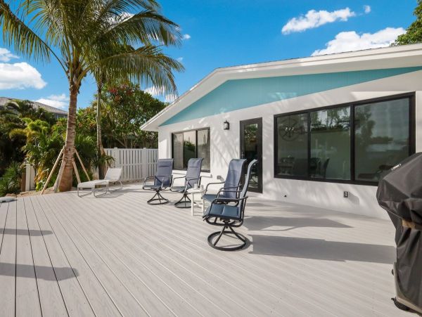 Canalfront Three Bedroom Anna Maria Vacation Rental Home