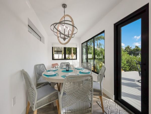 Canalfront Three Bedroom Anna Maria Vacation Rental Home