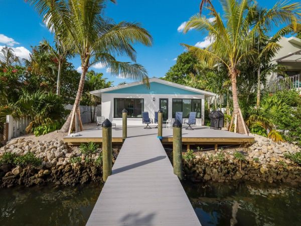 Canalfront Three Bedroom Anna Maria Vacation Rental Home