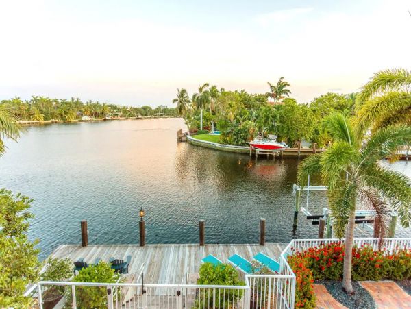 Luxurious Italian- Inspired Waterfront House Rental in Fort Lauderdale