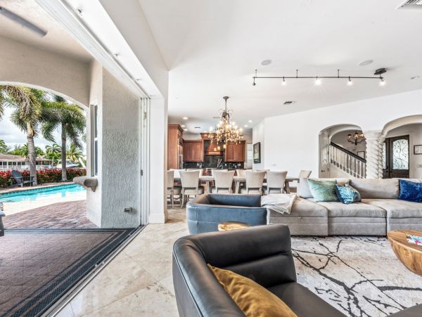 Luxurious Italian- Inspired Waterfront House Rental in Fort Lauderdale