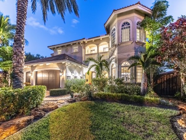 Luxurious Italian- Inspired Waterfront House Rental in Fort Lauderdale