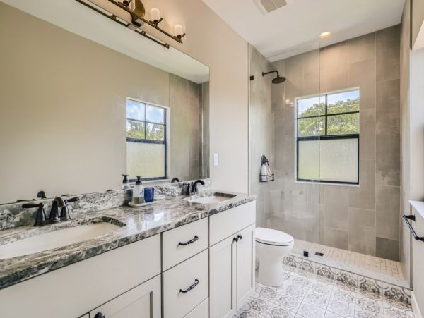 West Palm Beach Vacation Home with 4 Bedroom & Private Pool