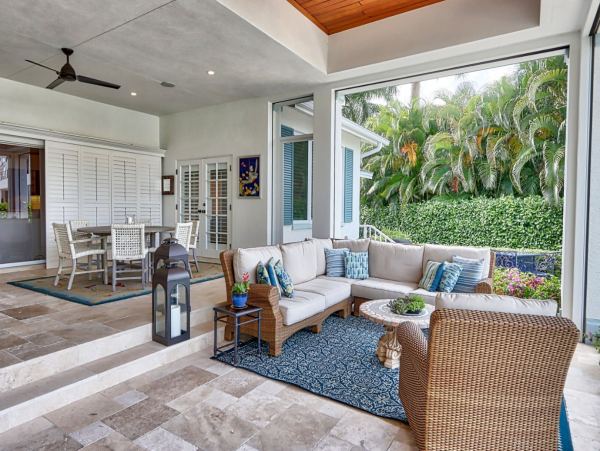 Waterfront Vacation Home with 3 Bedroom, Pool/Spa in Naples