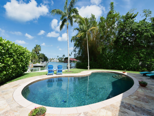 Waterfront Vacation Home with 3 Bedroom, Pool/Spa in Naples