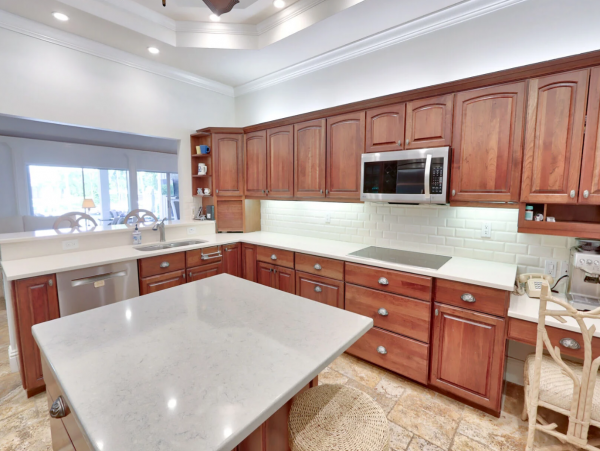 Waterfront Vacation Home with 3 Bedroom, Pool/Spa in Naples