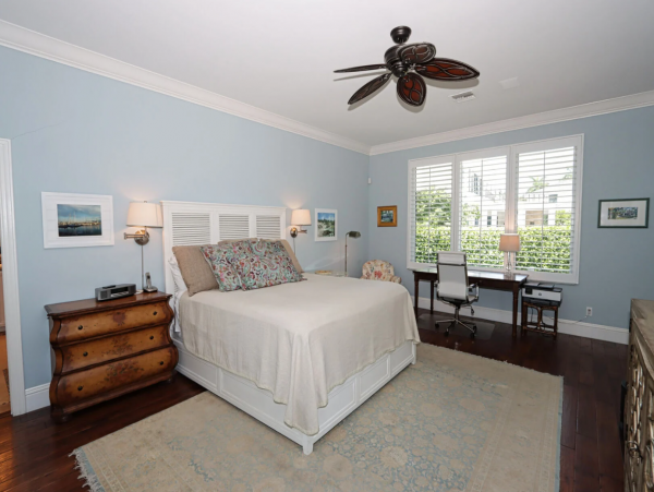 Waterfront Vacation Home with 3 Bedroom, Pool/Spa in Naples