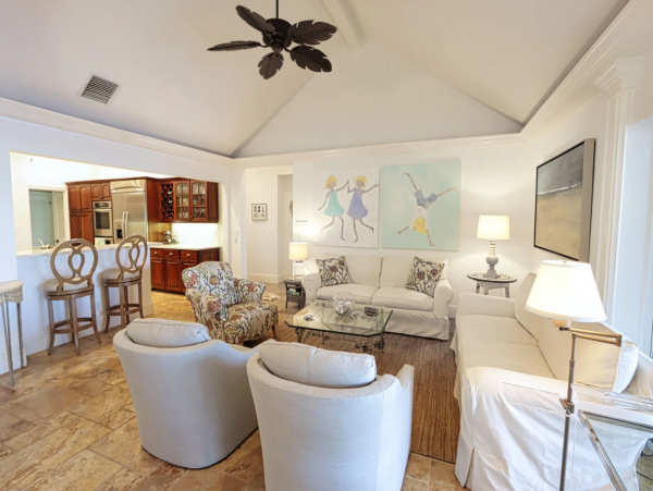 Waterfront Vacation Home with 3 Bedroom, Pool/Spa in Naples