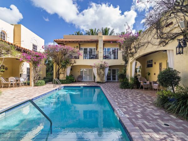 West Palm Beach Vacation Rental -  Luxury Nine Bedroom Home with Pool