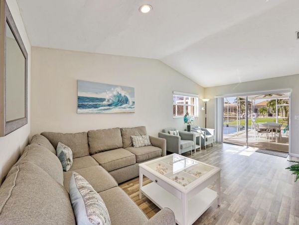Charming Marco Island 3 Bedroom Pool Home