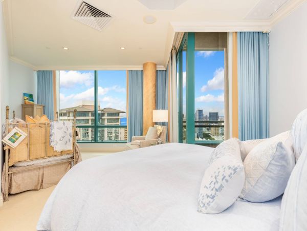 Honolulu Vacation Penthouse Sleeps 8 Guests