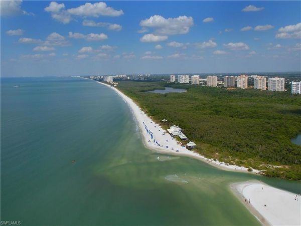 Naples Vacation Condo Sleeps Four Guests