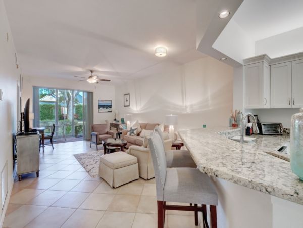 Naples Vacation Condo Sleeps Four Guests