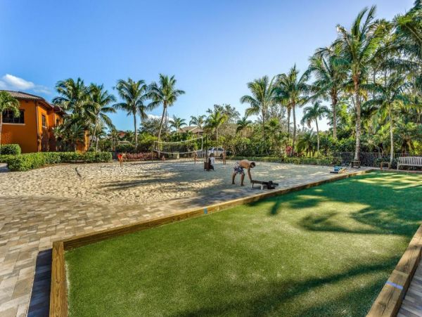 Great Naples Vacation Condo Two Bedroom