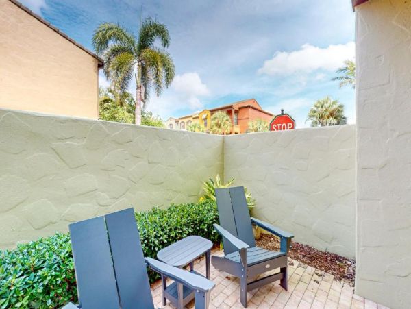 Great Naples Vacation Condo Two Bedroom