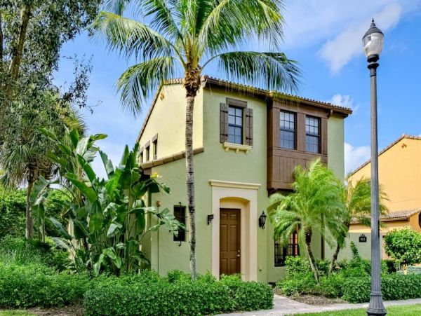 Great Naples Vacation Condo Two Bedroom