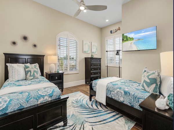 Stunning 10 Bedroom Vacation Home Fort Myers Beach - Two Pools
