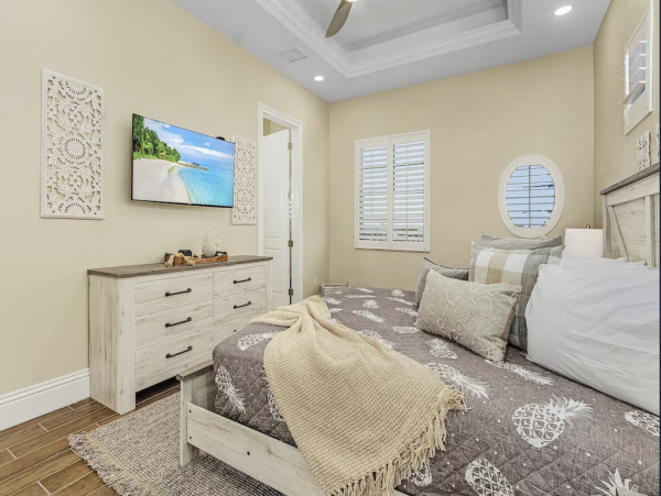 Stunning 10 Bedroom Vacation Home Fort Myers Beach - Two Pools