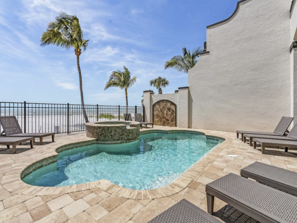 Stunning 10 Bedroom Vacation Home Fort Myers Beach - Two Pools